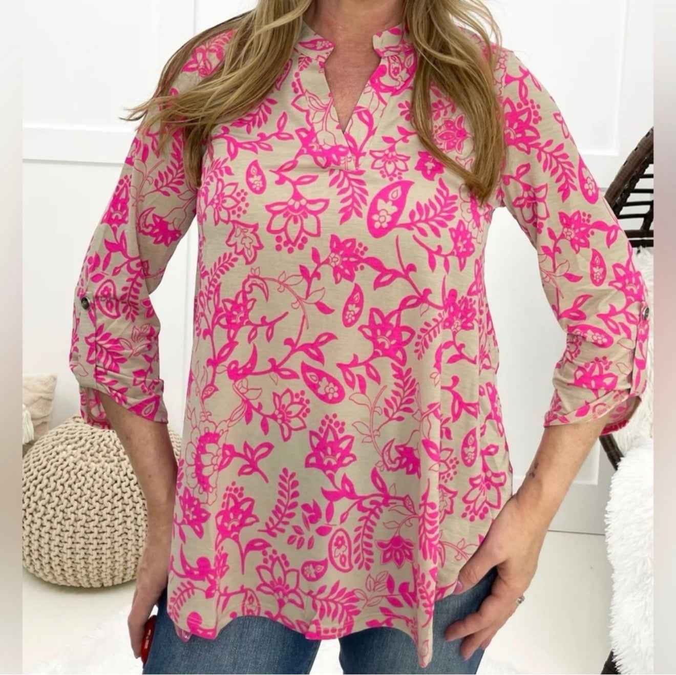 Dear Scarlett Lizzy 3/4 Sleeve Split-Neck Top