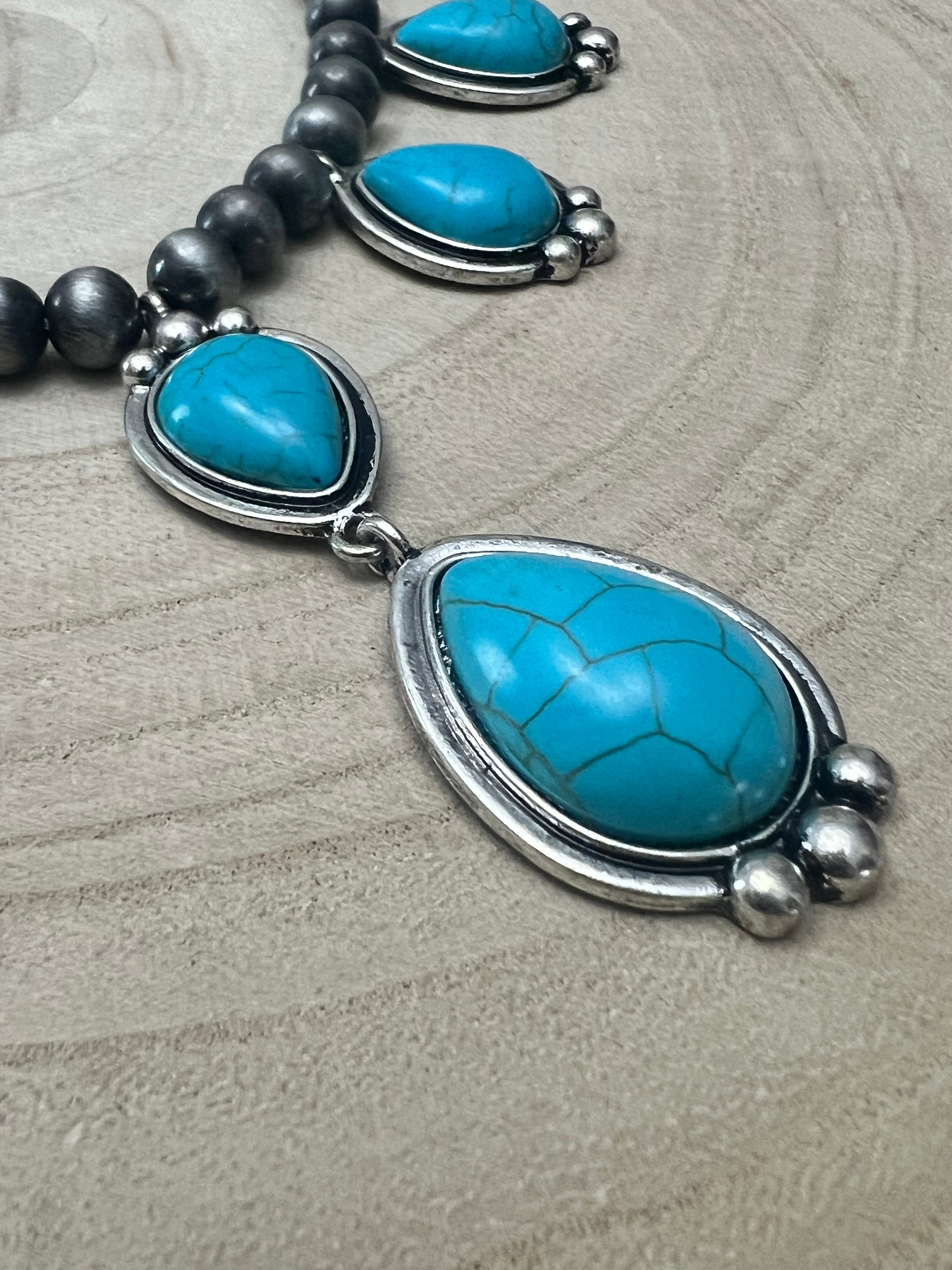 Western Teardrop Faux Turquoise And Sterling Pearl Necklace 16 Inch
