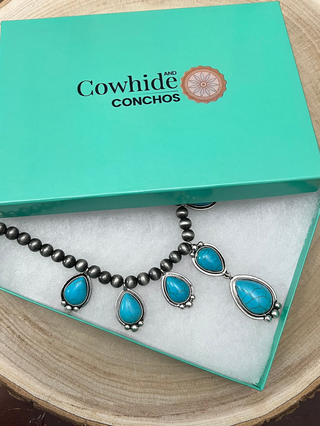 Western Teardrop Faux Turquoise And Sterling Pearl Necklace 16 Inch