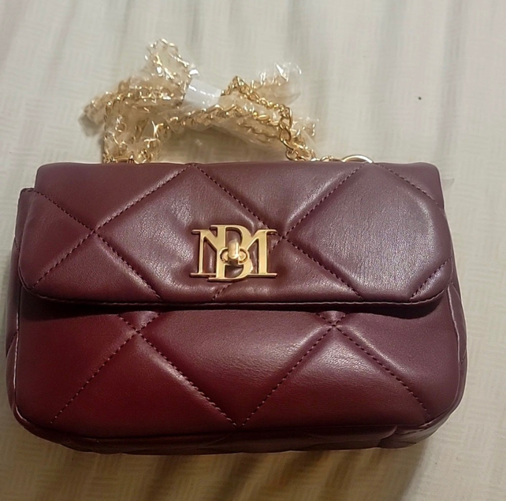 Badgley Mischka BM-4175 burgundy quilted chain crossbody front view