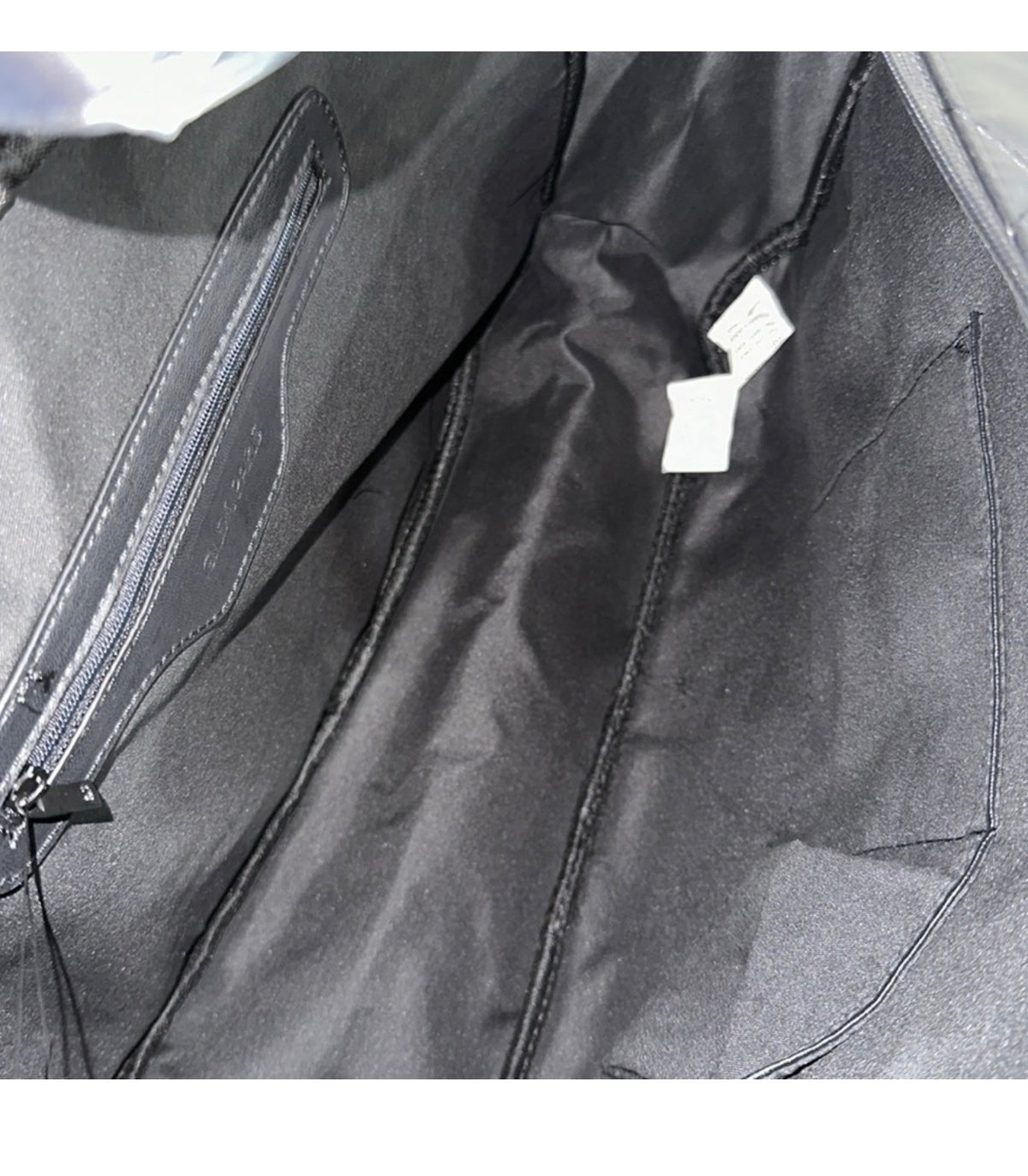 Gilda Paris black quilted weekender interior compartments