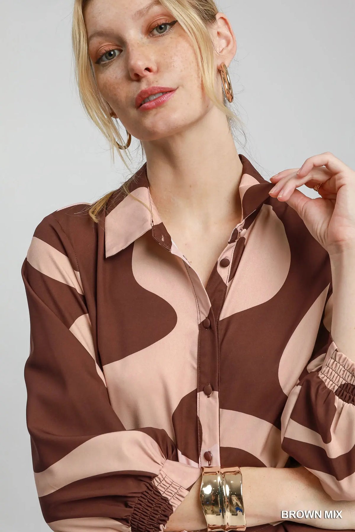Umgee brown abstract shirt dress collar and button detail