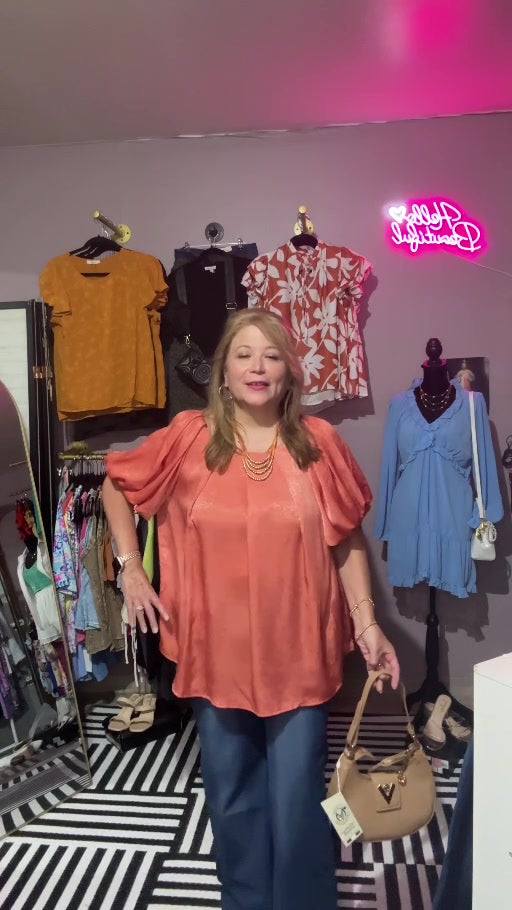 Umgee Sunset Satin Flutter Sleeve Top – Plus Size