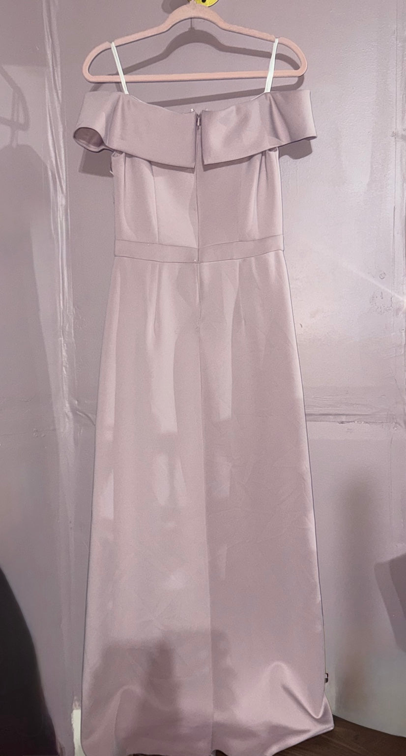 Xscape gown brand and size 6 label